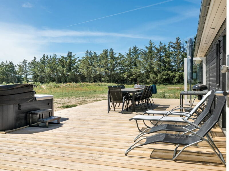 hedina - 1.3km From The Sea