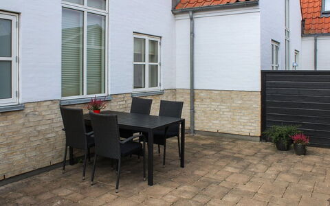 Gisken - 600M from the Sea: Toit, Maison, Zone Résidentielle, Domicile, Biens, Chalet, Conception