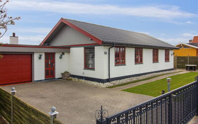 Ehmi - 500M from the Sea