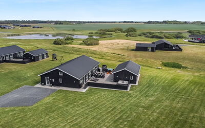 Dwerg - 1.5Km from the Sea