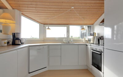 Marlie - 600M from the Sea