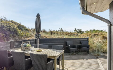 Elna - 400M from the Sea: Meubles, Bois, Mobilier De Jardin, Chaise, Table, Parquet, Porche, Dur, Tableau De Plein Air, Plate-Forme