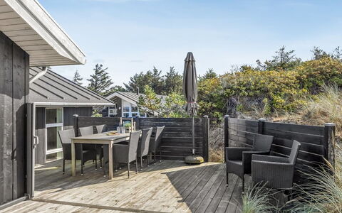 Elna - 400M from the Sea: Bois, Dur, Planche, Parquet, Domicile, Plate-Forme, Porte, Porche, Chalet, Ombre