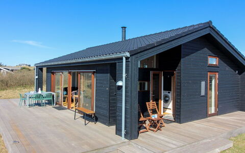 Tuire - 250M from the Sea: Bois, Chalet, Toit, Planche, Siding, Dur, Cabanon, Batiments Jardin, Cabane En Rondins, Tache De Bois