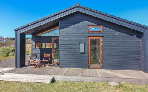 Tuire - 250M from the Sea: Bois, Porte, Chalet, Toit, Planche, Dur, Cabanon, Siding, Batiments Jardin, Tache De Bois