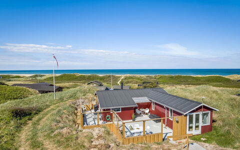 Marius - 200M from the Sea: Bois, Maison, Chalet, Domicile, Toit, Zone Rurale, Siding, Cabane En Rondins, Batiments Jardin, Dur