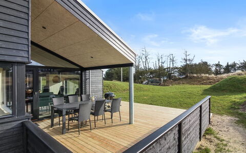 Vanamo - 300M from the Sea: Bois, Domicile, Porche, Plate-Forme, Dur, Toit, Tache De Bois, Parquet, Eco Hôtel