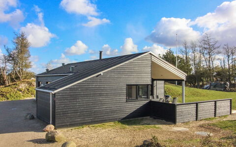 Vanamo - 300M from the Sea: Bois, Domicile, Porche, Plate-Forme, Dur, Toit, Tache De Bois, Parquet, Eco Hôtel