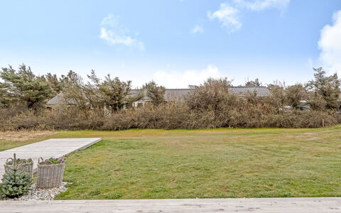 Tatania - 800M from the Sea: Herbe, Prairie, Lot Terre, Chalet, Zone Rurale, Prairie, Batiments Jardin, Jardin, Cabanon