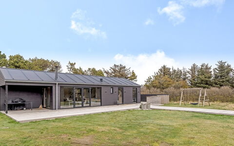 Tatania - 800M from the Sea: Herbe, Prairie, Lot Terre, Chalet, Zone Rurale, Prairie, Batiments Jardin, Jardin, Cabanon