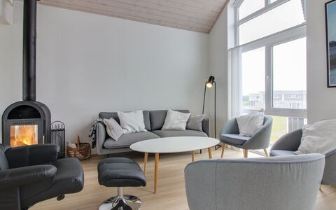 Adna - 700M from the Sea: Piscine, Mobilier De Jardin, Meubles, Recours, Dalle, Eco Hôtel, Ombre, Chaise, Loisir, Biens