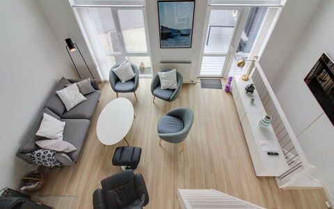 Adna - 700M from the Sea: Meubles, Design Intérieur, Sol, Sol, Canapé, Salon, Bois, Appartement, Chaise, Plafond