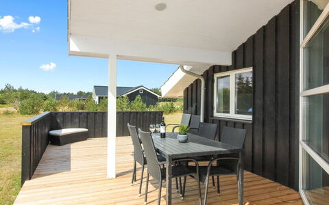 Mayke - 900M from the Sea: Plafond, Sol, Design Intérieur, Sol, Composite, Meubles, Recours, Hôtel, Conception, Daylighting