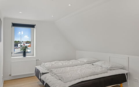 Adelina - 500M from the Sea: Sol, Bois, Sol, Chambre, Design Intérieur, Plafond, Parquet, Literie, Lit, Drap De Lit