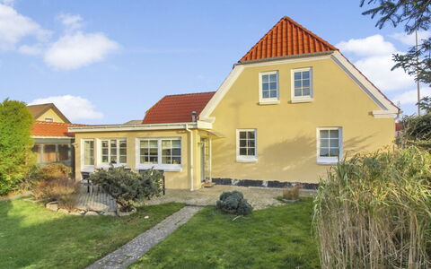 Adelina - 500M from the Sea: Maison, Domicile, Toit, Chalet, Lot Terre, Biens, Ferme, Village, Ferme