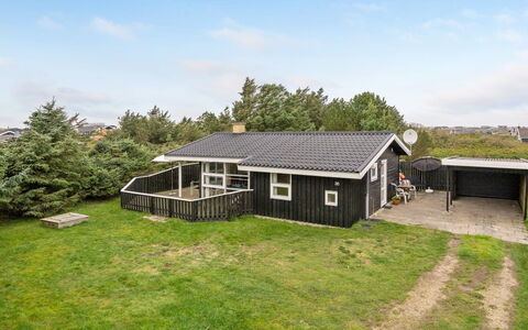 Bernadet - 425M from the Sea: Maison, Domicile, Porte, Toit, Chalet, Biens, Jardin, Ombre, Siding, Cour