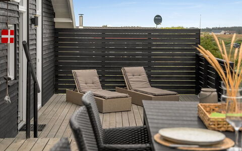 Aija - 375M from the Sea: 