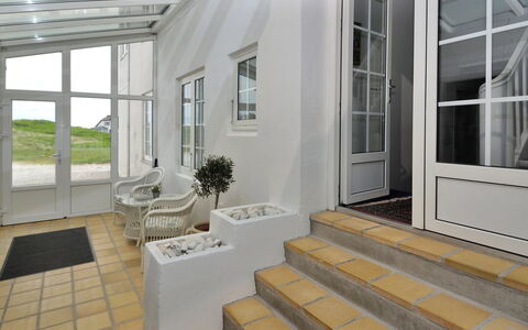 Lenaya - 75M from the Sea: Porte, Sol, Escaliers, Domicile, Composite, Porche, Biens, Daylighting, Pot De Fleur, Cour