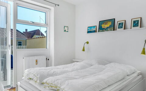 Adla - 450M from the Sea: Chambre, Lit, Design Intérieur, Drap De Lit, Literie, Meubles, Sol, Sol, Plafond, Linge