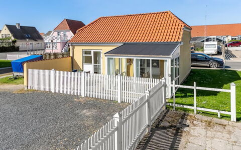 Adla - 450M from the Sea: Zone Résidentielle, Toit, Domicile, Maison, Architecture, Chalet, Porche, Siding, Clôture, Banlieue