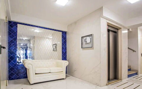 Perla Blu Vistamare: Propriété, Bleu Azur, Bois, Design Intérieur, Confort, Bâtiment, Sol, Sol, Cadre