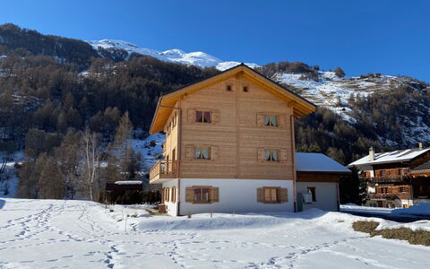 Chalet Molignon: Plante, Ciel, Communauté Des Plantes, Nuage, Arbre, Lot Terre, Végétation, Paysage Naturel, Herbe, Arbuste