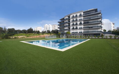 Emerson Plaza: Ciel, Bâtiment, L'Eau, Plante, Piscine, Bloc Tour, Condominium, Arbre, Design Urbain, Zone Résidentielle
