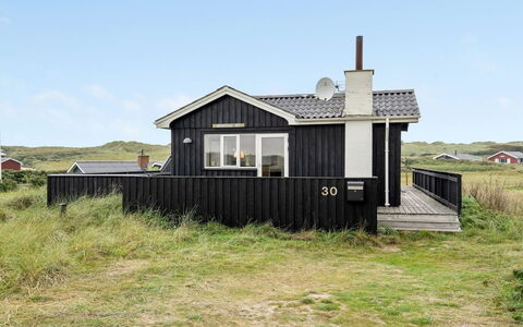 Helma - 200M from the Sea: Bois, Maison, Chalet, Domicile, Toit, Zone Rurale, Siding, Cabane En Rondins, Batiments Jardin, Dur