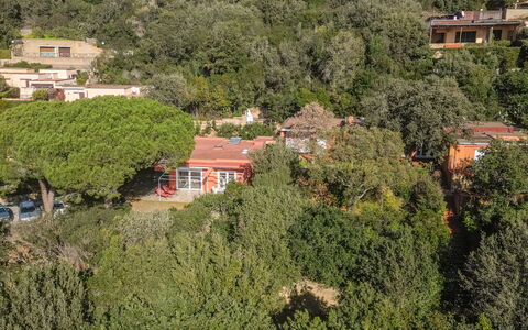 Villa Marzia Mare & Golf: Communauté Des Plantes, Plante, Bâtiment, Paysage Naturel, Arbre, Fenêtre, Végétation, Lot Terre, Design Urbain, Maison