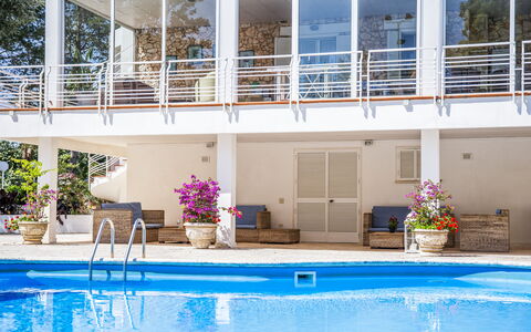 Villa Sole Martina Franca: Piscine, Recours, Composite, Mobilier De Jardin, Ombre, Porche, Eco Hôtel, Loisir, Balcon, Chaise