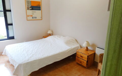 Villa Isabelle: Chambre, Lit, Pièce, Meubles, Propriété, Cadre De Lit, Drap De Lit, Sol, Confort, Matelas