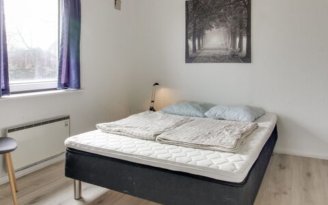 Solmaz - 3.5Km from the Sea: Chambre, Sol, Linge, Lit, Sol, Literie, Drap De Lit, Cadre De Lit, Pièce