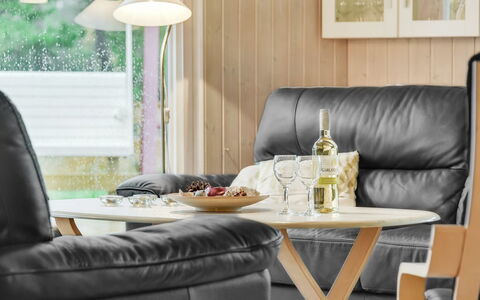 Harthwik - 1Km from the Sea: Meubles, Design Intérieur, Sol, Bois, Salon, Sol, Éclairage, Domicile, Canapé, Table