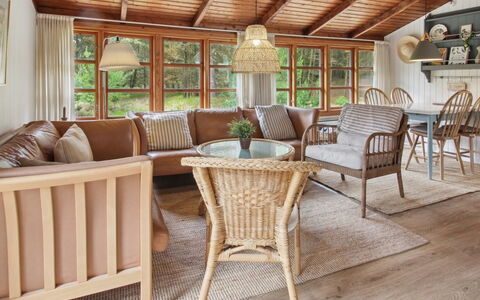 Tirsa - 3.9Km from the Sea: Meubles, Design Intérieur, Bois, Table, Sol, Sol, Canapé, Domicile, Chaise, Salon