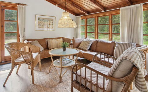 Tirsa - 3.9Km from the Sea: Meubles, Design Intérieur, Bois, Canapé, Table, Sol, Sol, Salon, Éclairage, Chaise