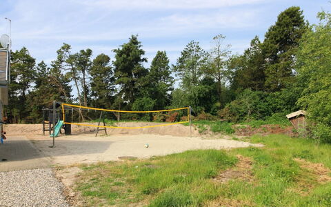 Nael - 1.6Km from the Sea: Arbre, Lot Terre, Sol, Ombre, Le Sable, Parc, À Feuilles Persistantes
