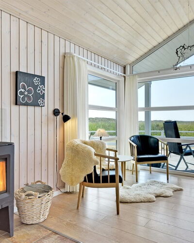 Chrisse - 550M from the Sea