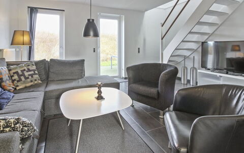 Alvild - 2.3Km from the Sea: Meubles, Design Intérieur, Sol, Bois, Canapé, Sol, Salon, Plafond, Domicile, Éclairage