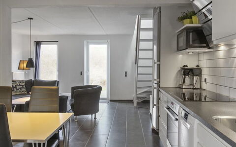 Alvild - 2.3Km from the Sea: Meubles, Sol, Design Intérieur, Sol, Plafond, Cuisine, Appartement, Chaise, Table Cuisine Et Salle A Manger, Pièce