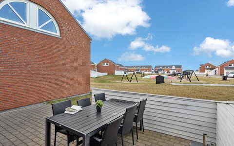 Iffuer - 2.3Km from the Sea: Meubles, Design Intérieur, Chaise, Sol, Table, Recours, Sol, Plafond, Pièce, Eco Hôtel