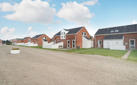 Herward - 2.3Km from the Sea