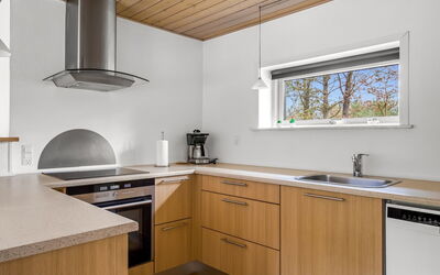 Micke - 3.2Km from the Sea