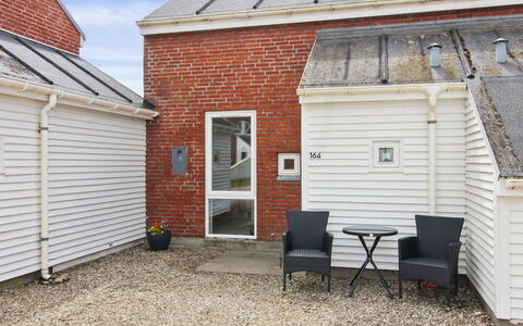 Faidra - 2.5Km from the Sea: Fenêtre, Façade, Zone Résidentielle, Domicile, Composite, Fenêtre À Guillotine, Biens, Siding, Daylighting