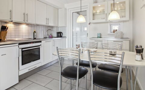 Faidra - 2.5Km from the Sea: Meubles, Design Intérieur, Sol, Cuisine, Plafond, Appareil De Cuisine, Comptoir, Sol, Chaise, Luminaire