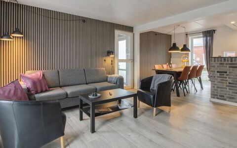 Gaida - 2.3Km from the Sea: Plafond, Sol, Design Intérieur, Sol, Composite, Meubles, Recours, Hôtel, Conception, Daylighting