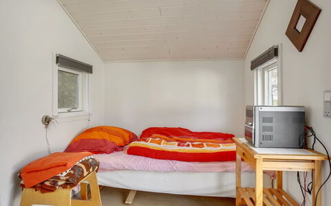 Lyyli - 1Km from the Sea: Bois, Tache De Bois, Planche, Dur, Chalet, Plate-Forme, Siding, Ombre, Parquet, Batiments Jardin