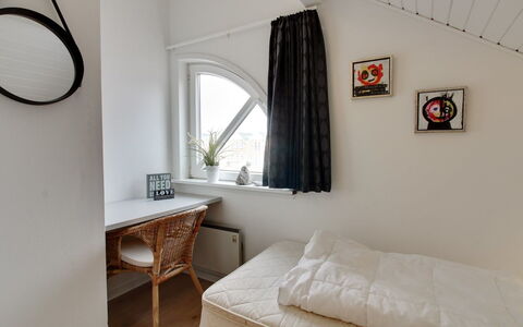 Anelia - 2.3Km from the Sea: Mur, Bois, Chambre, Design Intérieur, Lit, Sol, Sol, Plafond, Drap De Lit, Literie