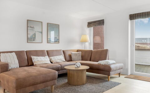 Anelia - 2.3Km from the Sea: Meubles, Bois, Design Intérieur, Sol, Sol, Domicile, Marron, Salon, Throw Pillow, Appartement