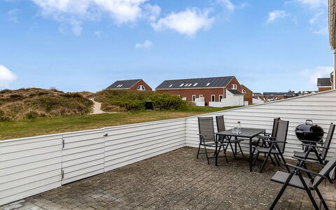 Sighwald - 2.3Km from the Sea: Chalet, Domicile, Maison, Toit, Porche, Biens, Siding, Batiments Jardin, Ferme, Cour