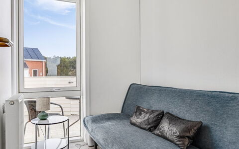 Sighwald - 2.3Km from the Sea: Meubles, Design Intérieur, Sol, Sol, Appartement, Pièce, Domicile, Salon, Plafond, Canapé